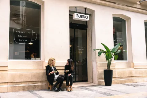BUENO Café